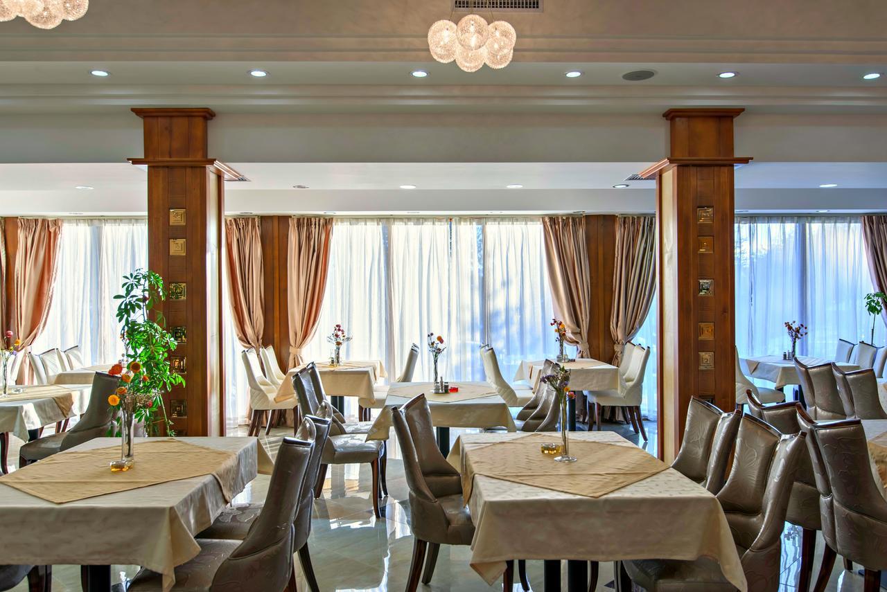 Hotel Iris Zlatibor Luaran gambar