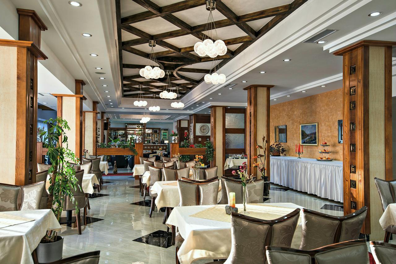 Hotel Iris Zlatibor Luaran gambar