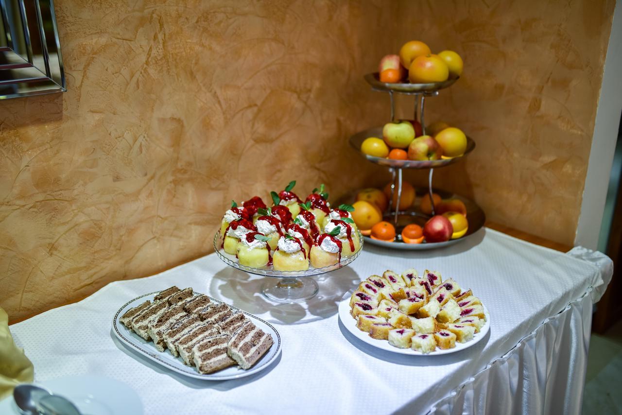Hotel Iris Zlatibor Luaran gambar